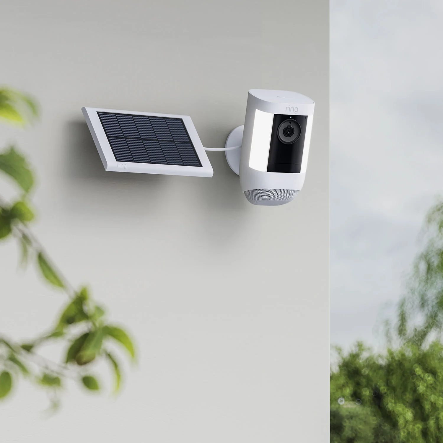 Small Solar Panel USB-C (Stick Up Cam, Stick Up Cam Pro, Spotlight Cam Plus, Spotlight Cam Pro, Outdoor Camera Plus) - Image 3