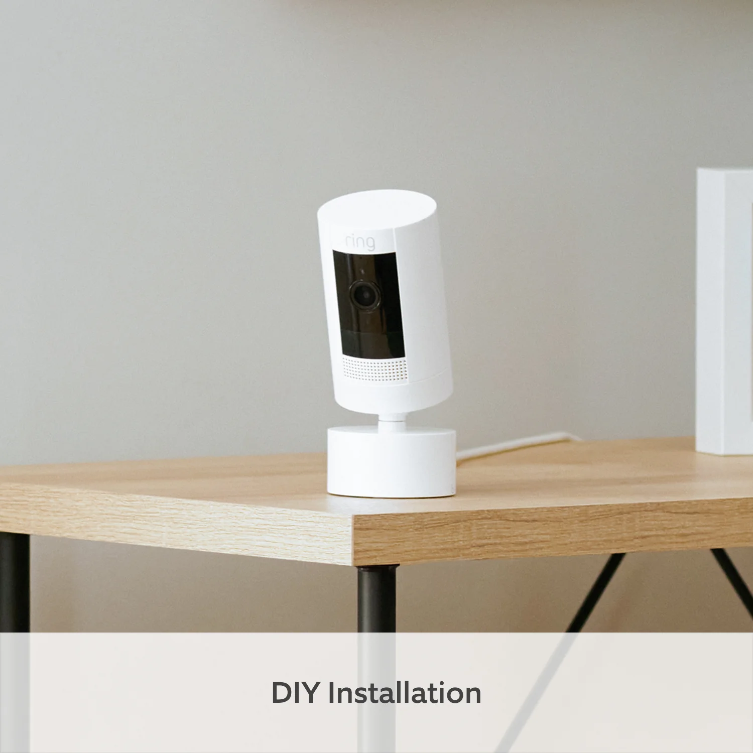 Stick Up Cam Plug-In with Pan-Tilt Mount - Image 11